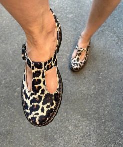 G 0032565 shoes